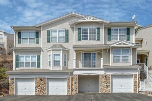 3038 King Ct in Green Brook, NJ - Building Photo