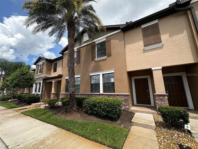 property at 4350 Fennwood Ct