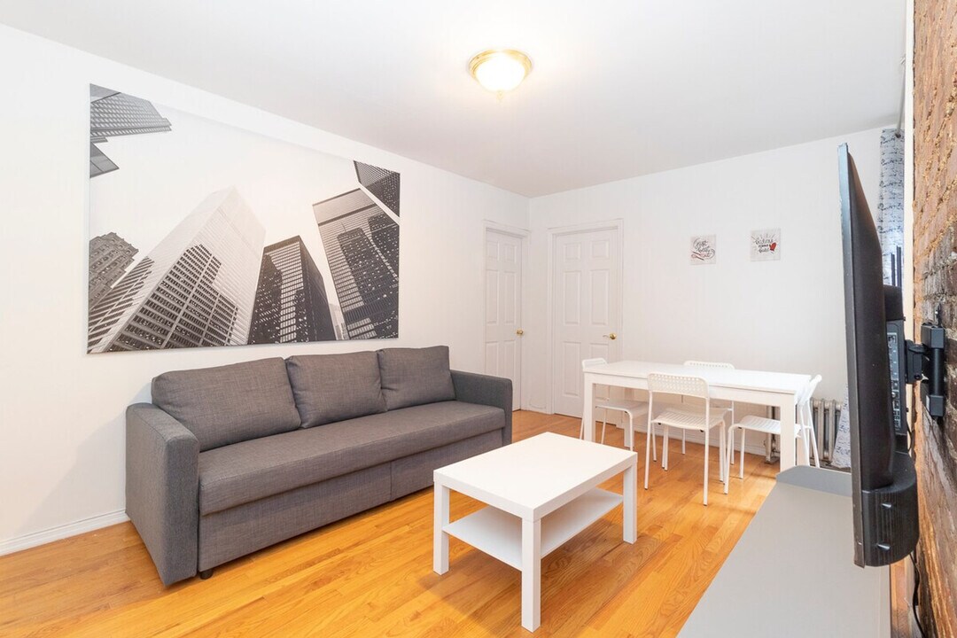 1415-1423-1423 Lexington Ave in New York, NY - Building Photo