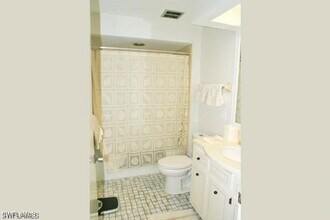 320 Gulf Shore Blvd S in Naples, FL - Building Photo - Building Photo