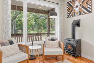 114 Greenwood Acres Dr, Unit SI ID1023057P in Mills River, NC - Foto de edificio - Building Photo