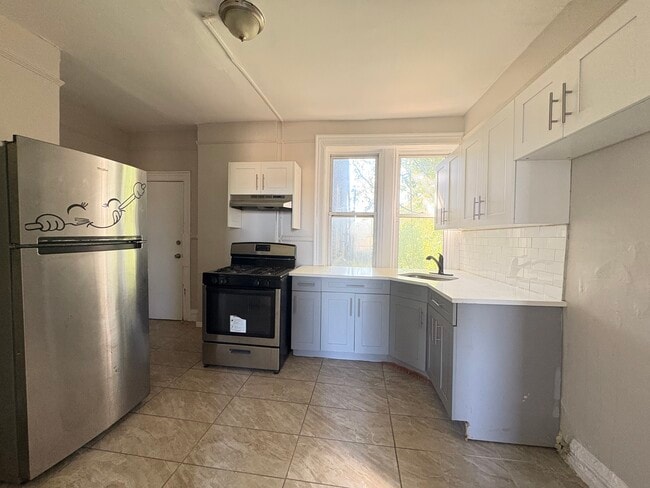 732 S 13th St, Unit 3R