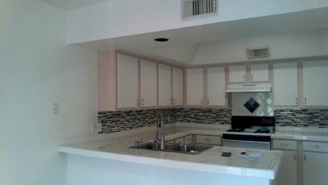 property at 1567 N Pso La Tinaja