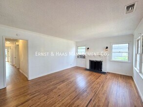 1067 Ximeno Ave in Long Beach, CA - Building Photo - Building Photo