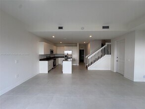 34530 SW 190th Ave in Homestead, FL - Foto de edificio - Building Photo