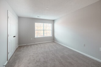 Summerland Heights Apartments in Woodbridge, VA - Foto de edificio - Interior Photo