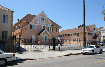 831 S Normandie Ave in Los Angeles, CA - Building Photo - Building Photo