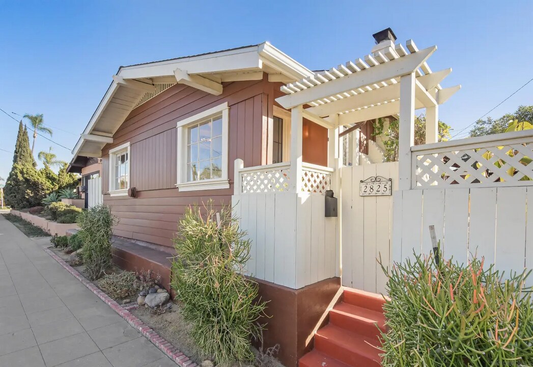 2825 Redwood St in San Diego, CA - Building Photo