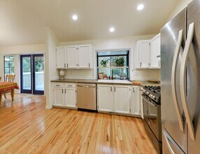 14953 258th Ave SE in Issaquah, WA - Building Photo - Building Photo