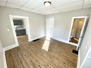 906 Vine St in Hamilton, OH - Building Photo - Building Photo