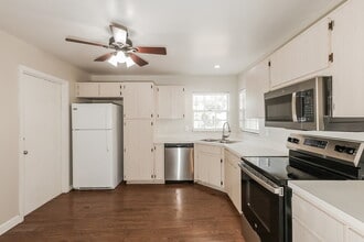 1822 Coyote Pl in Brandon, FL - Building Photo - Building Photo