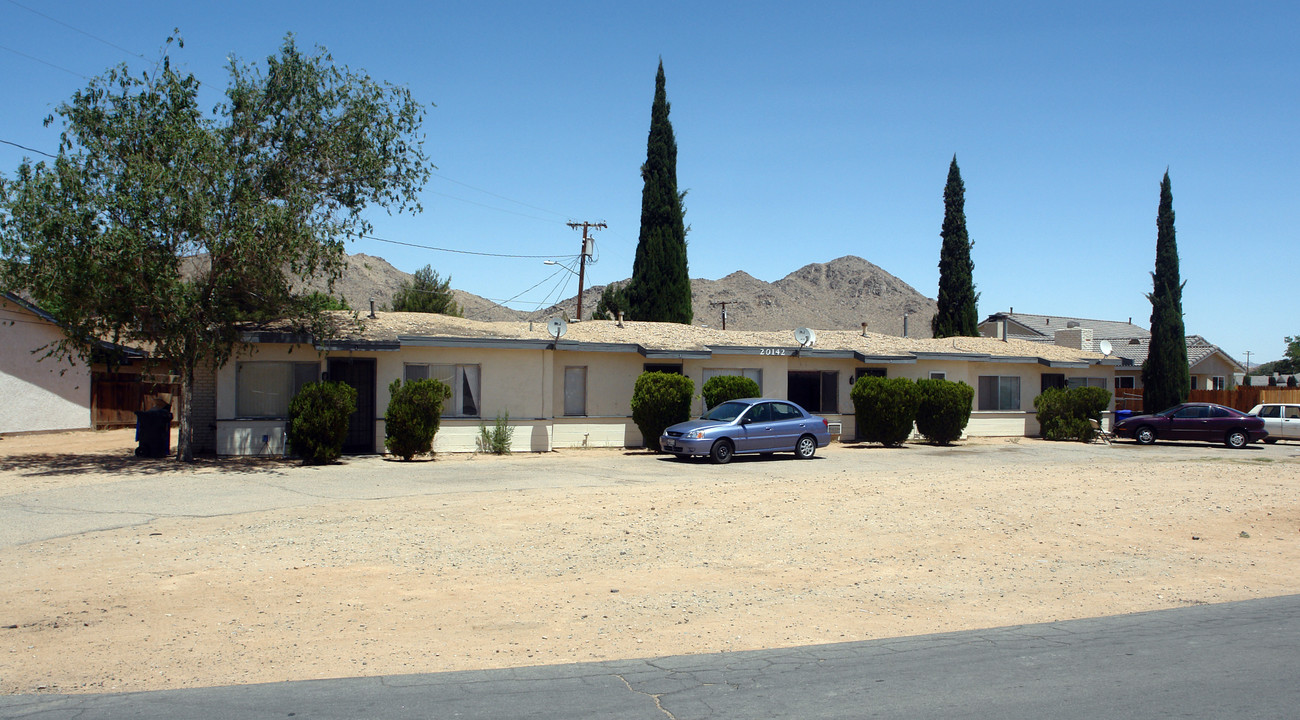 20142 Serrano Rd in Apple Valley, CA - Building Photo