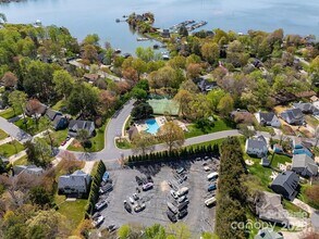 131 Ashford Hollow Ln in Mooresville, NC - Building Photo - Building Photo