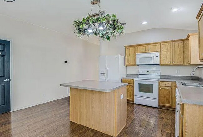 238 Starling Creek in New Braunfels, TX - Building Photo - Building Photo