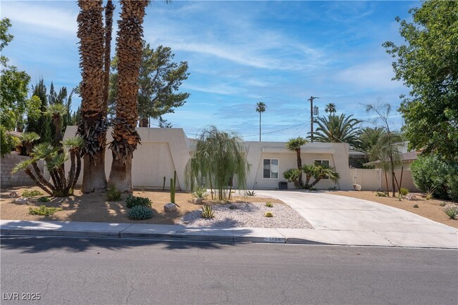 property at 1404 Campbell Dr