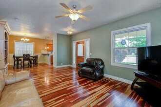 12733 N 11th Ave in Boise, ID - Building Photo - Building Photo