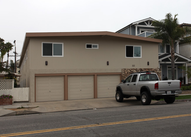 222 8th St in Huntington Beach, CA - Building Photo - Building Photo