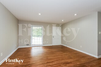 2340 Melody Ln NW in Kennesaw, GA - Foto de edificio - Building Photo