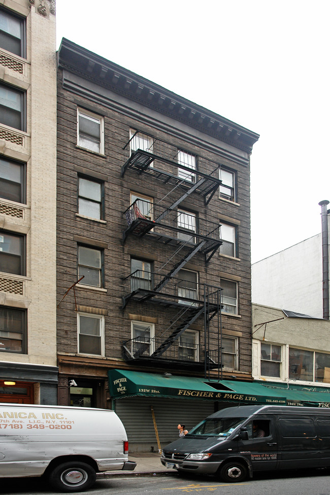 132 W 28th St in New York, NY - Foto de edificio - Building Photo