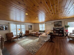 78 Stoney Fields Rd in Manchester, VT - Building Photo - Building Photo