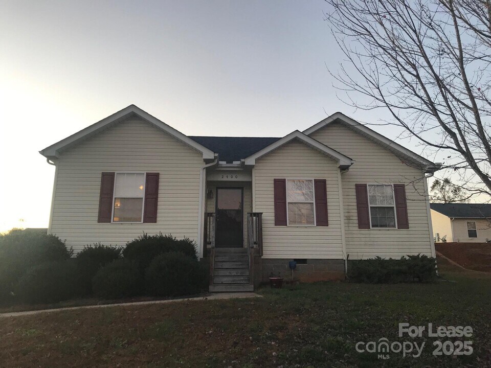 2400 Terra Dr in Gastonia, NC - Building Photo
