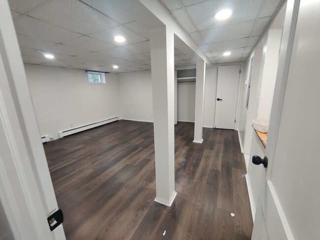 34 Stephen Ave, Unit B2