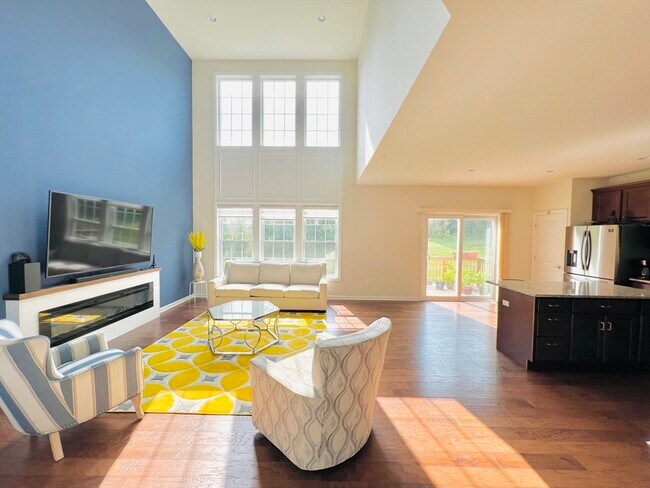 22 Holly Trail in Hopkinton, MA - Building Photo - Building Photo