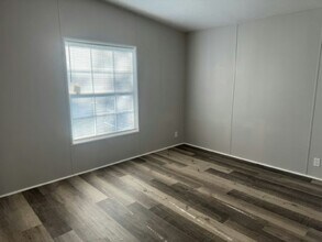 9430 Paradise Dr in Tampa, FL - Building Photo - Building Photo