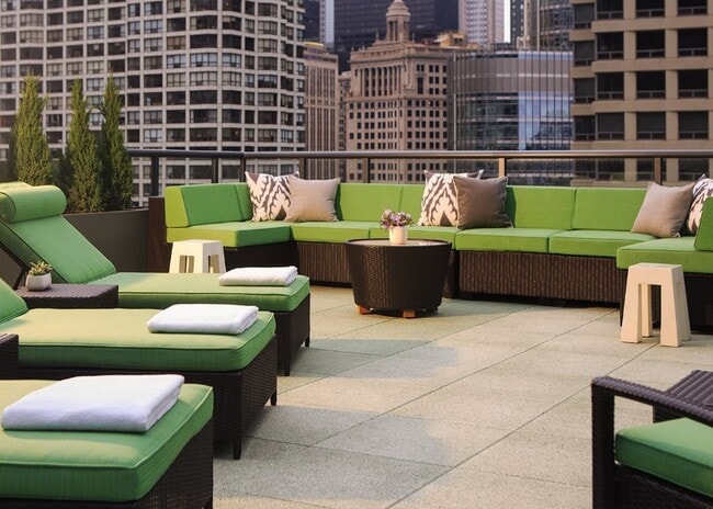 451 N State St, Unit 2107 in Chicago, IL - Foto de edificio - Building Photo