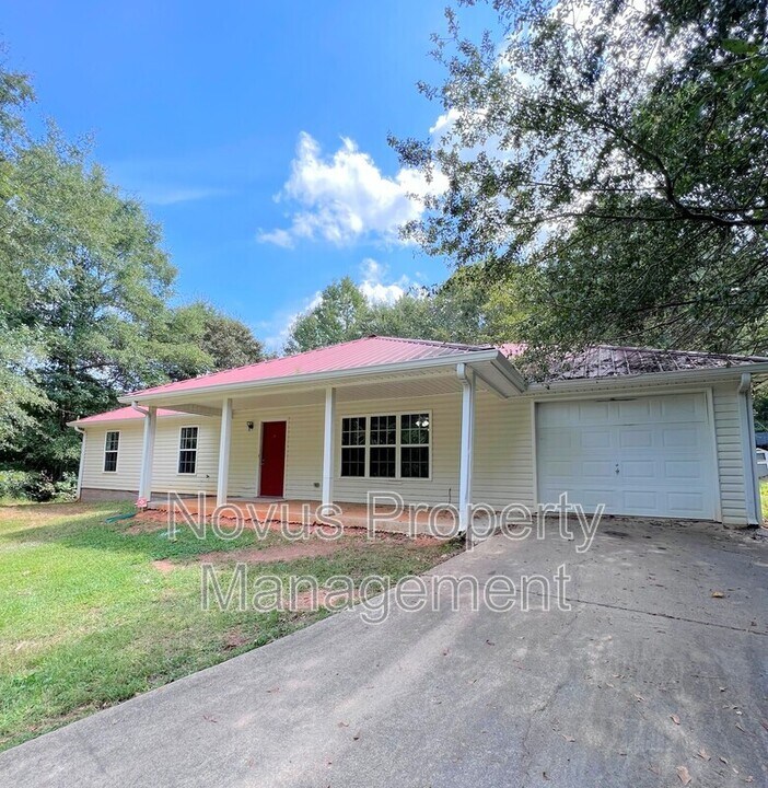 103 Old Villa Rica Rd in Temple, GA - Building Photo