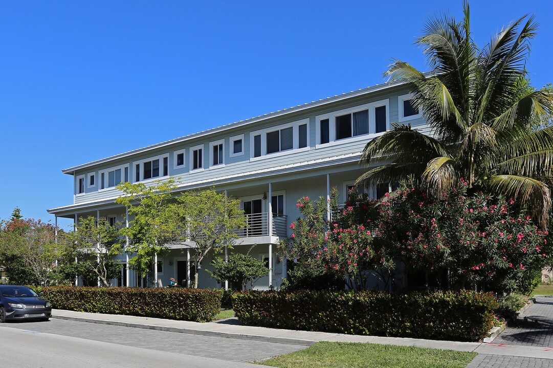 Wilton Walk Townhomes in Fort Lauderdale, FL - Foto de edificio