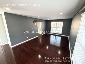 228 Spring Borough Dr in O'Fallon, MO - Building Photo - Building Photo