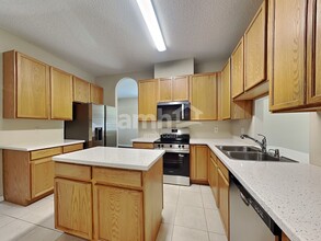 1345 Brooke View Dr in Odessa, FL - Building Photo - Building Photo