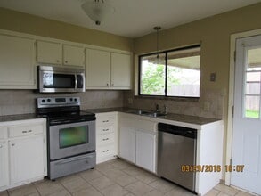 6405 SW Glenhaven Ave in Lawton, OK - Building Photo - Building Photo