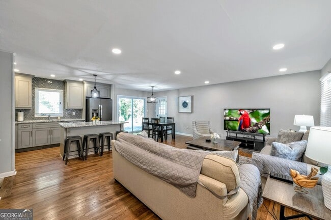 property at 444 Smyrna Powder Springs Rd SW