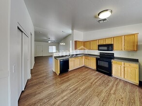 69 E Coral Bean Dr in San Tan Valley, AZ - Building Photo - Building Photo