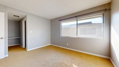 1306 Amethyst St in Redondo Beach, CA - Building Photo - Building Photo