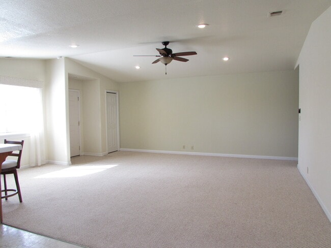 3125 Glen St in Eureka, CA - Building Photo - Building Photo