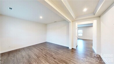 4500 Collingham Dr in Charlotte, NC - Building Photo - Building Photo