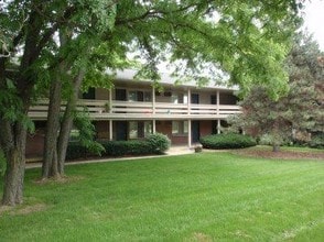 Meridian Apartments in Haslett, MI - Building Photo - Building Photo