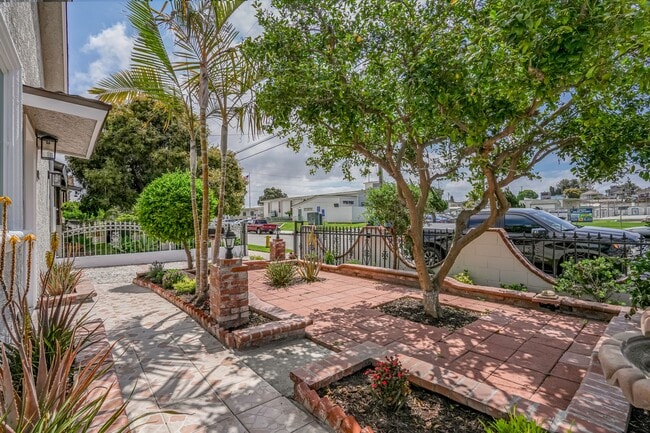 4543 168th St in Lawndale, CA - Building Photo - Building Photo