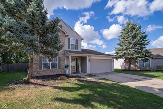 9690 Barrhill Ct in Fishers, IN - Building Photo - Building Photo