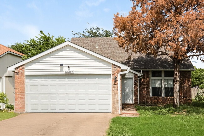 property at 2216 Crestmeadow St