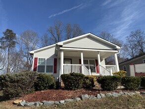 4967 Trent Hill Dr in Winston-Salem, NC - Building Photo - Building Photo