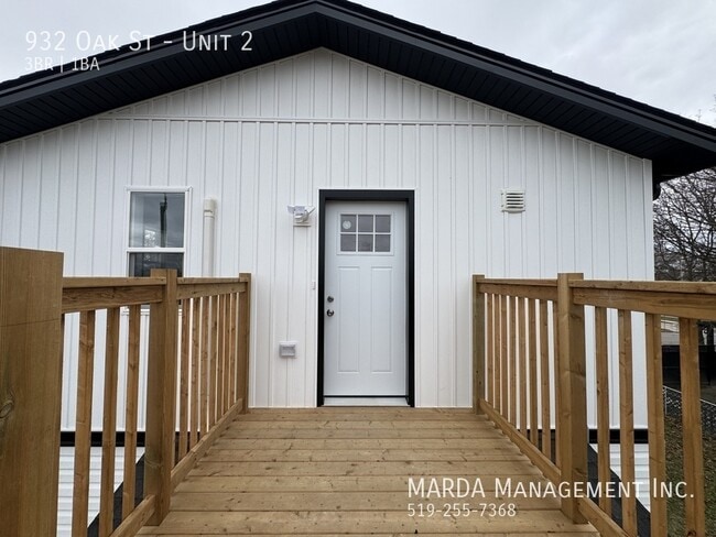 932 Oak Ave in Windsor, ON - Building Photo - Building Photo