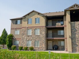 963 W 670 S, Unit #20 in Pleasant Grove, UT - Building Photo