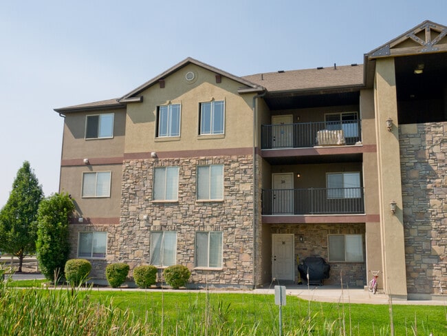 property at 963 W 670 S