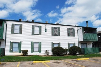 Northgate Apartments in Houston, TX - Building Photo - Building Photo