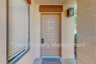 10205 Las Casitas St NE in Albuquerque, NM - Building Photo - Building Photo