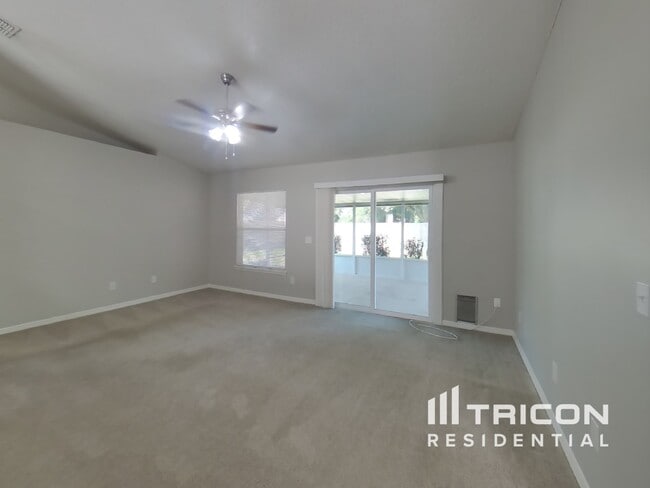 1598 Marble Lake Dr in Jacksonville, FL - Building Photo - Building Photo
